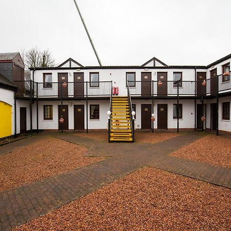 Longforgan Coaching Inn Dundee Extérieur photo