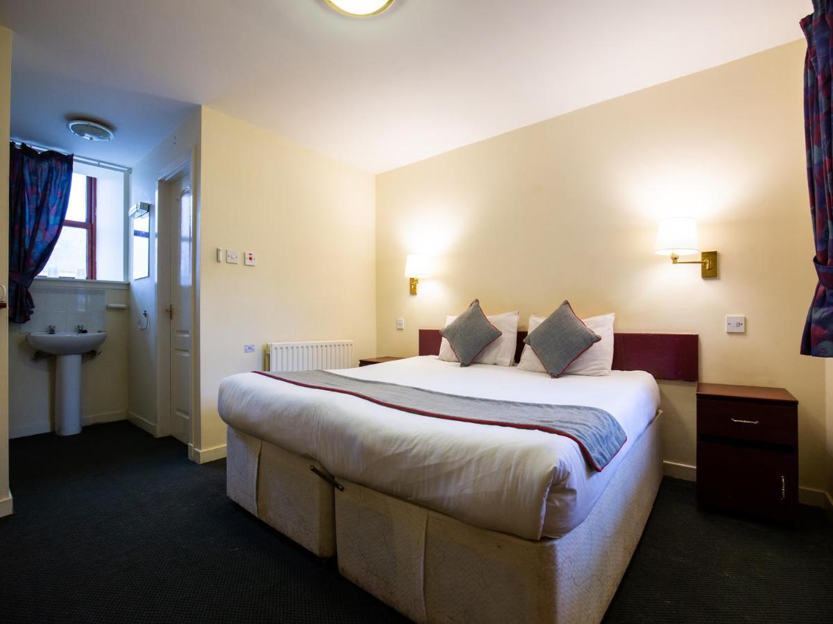 Longforgan Coaching Inn Dundee Extérieur photo