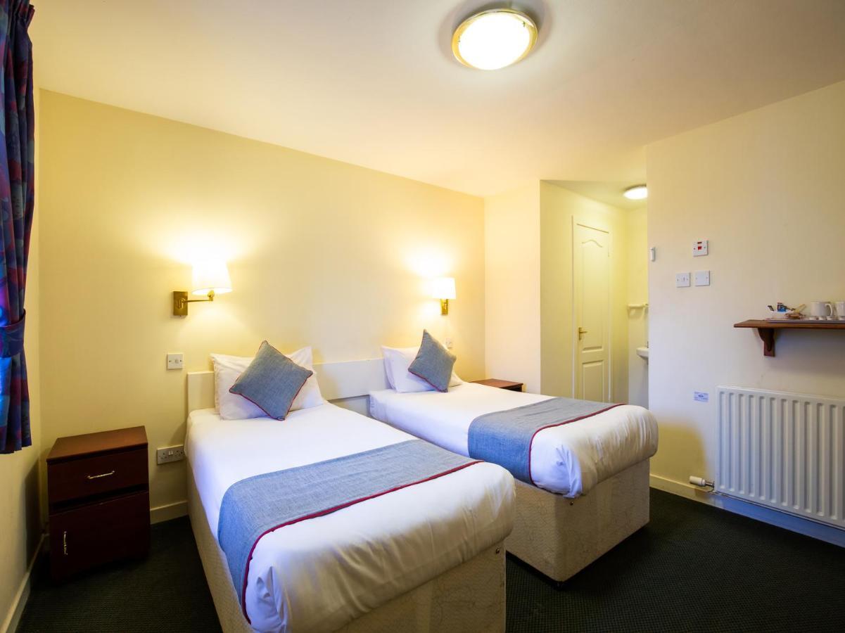 Longforgan Coaching Inn Dundee Extérieur photo