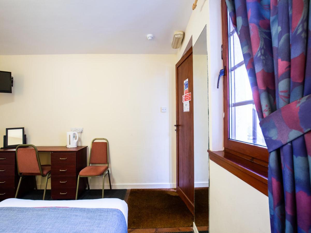 Longforgan Coaching Inn Dundee Extérieur photo