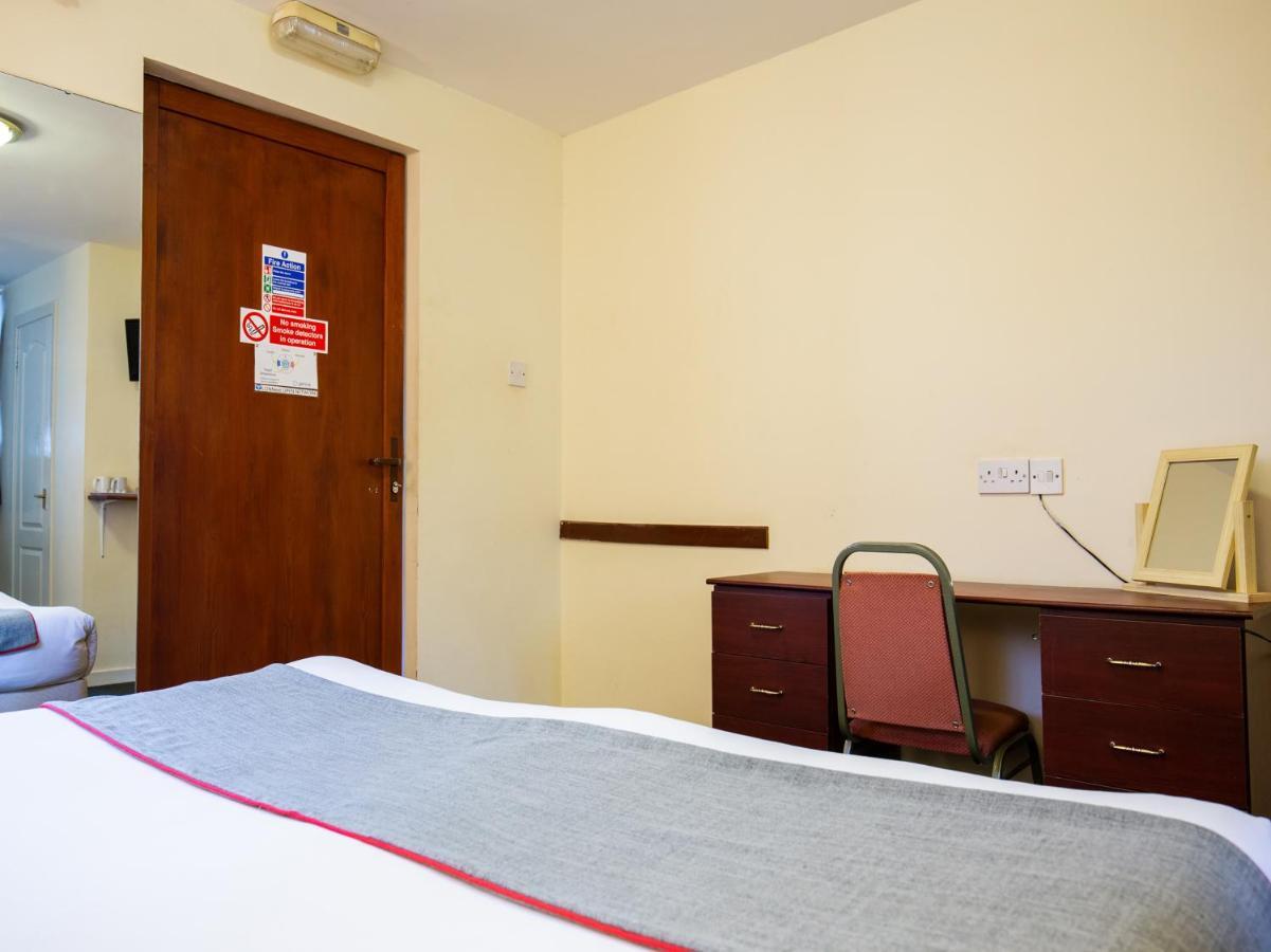 Longforgan Coaching Inn Dundee Extérieur photo
