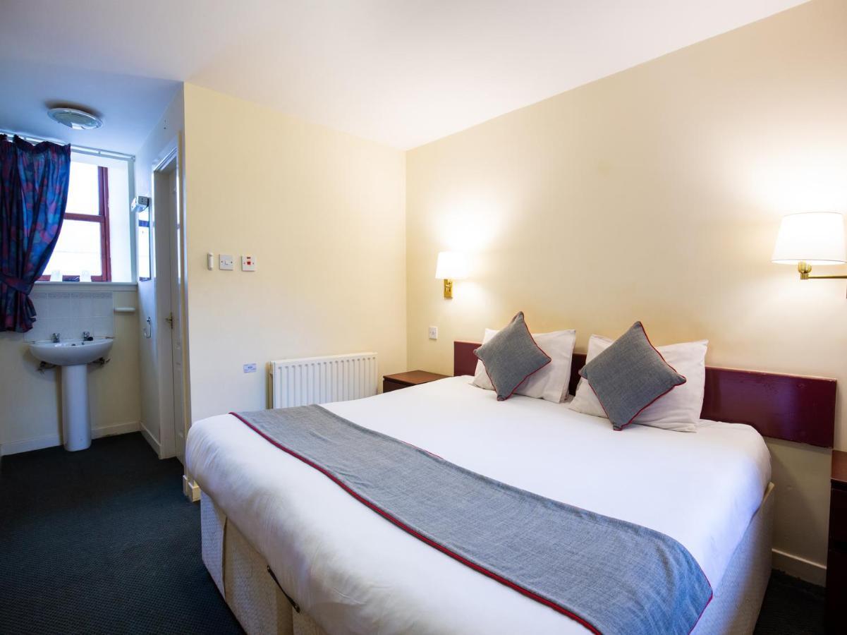 Longforgan Coaching Inn Dundee Extérieur photo