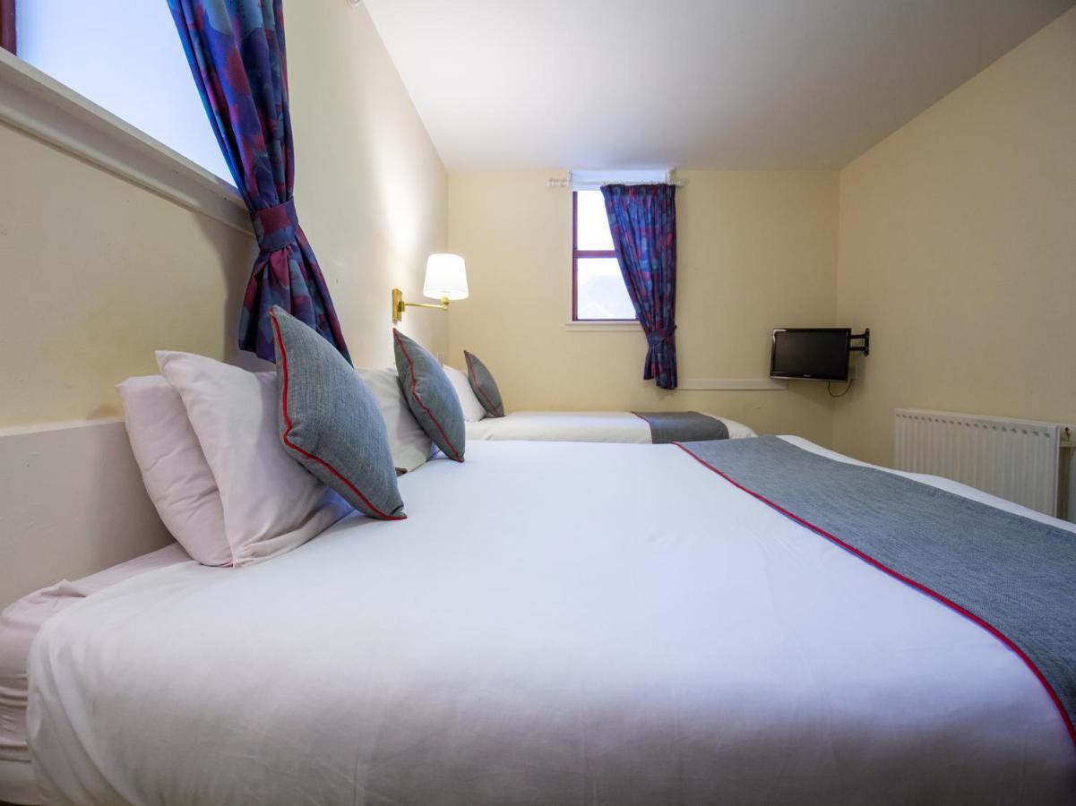 Longforgan Coaching Inn Dundee Extérieur photo